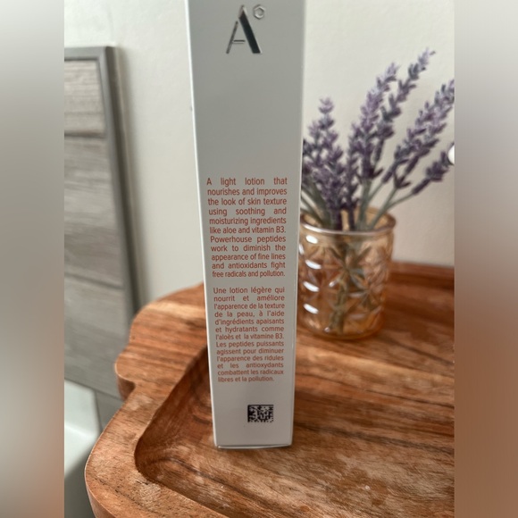 ALUMIER MD Hydralight Anti-Aging Moisturizer - Picture 4 of 4